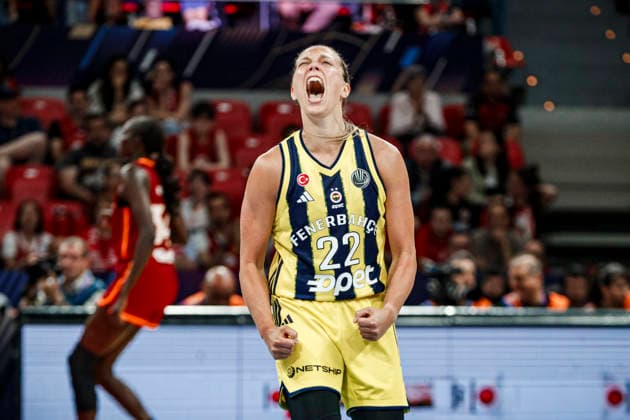 ESP: Galatasaray Cagdas Faktoring v Fenerbahce Opet. Final game Euroleague Women Final Six 2026 Julie Allemand during the Euroleague Women final game between Galatasaray Cagdas Faktoring and Fenerbahce Opet played at Principe Felipe Arena on April 19, 2026 in Zaragoza, Spain. Zaragoza Spain Basketball Copyright: xDanielxMarzo AgenciaxLOFx