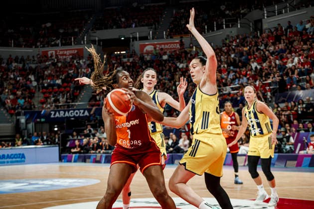 ESP: Galatasaray Cagdas Faktoring v Fenerbahce Opet. Final game Euroleague Women Final Six 2026 Elizabeth Williams and Breanna Stewart during the Euroleague Women final game between Galatasaray Cagdas Faktoring and Fenerbahce Opet played at Principe Felipe Arena on April 19, 2026 in Zaragoza, Spain. Zaragoza Spain Basketball Copyright: xDanielxMarzo AgenciaxLOFx