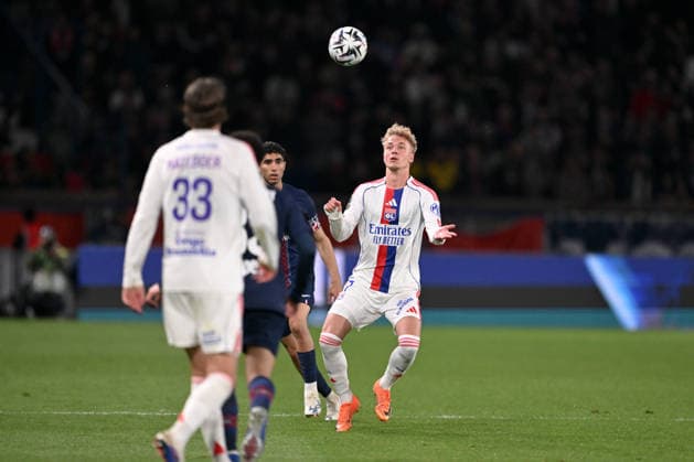 Paris Saint-Germain FC v Olympique Lyonnais - Ligue 1 McDonald s 07 Adam KARABEC (ol) during the Ligue 1 McDonald s match between Paris Saint-Germain FC and Olympique Lyonnais at Parc des Princes on April 19, 2026 in Paris, France. (Photo Anthony Bibard FEP Icon Paris France  Copyright: xFEPx 776348360