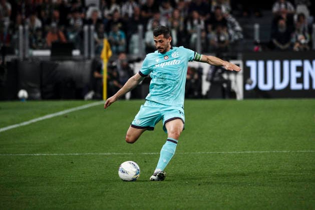 Juventus FC v Bologna FC 1909 - Serie A Bologna midfielder Remo Freuler (8) is in action during the Serie A football match number 33 between Juventus and Bologna at the Allianz Stadium in Turin, Piedmont, Italy, on April 19, 2026. Turin Italy  Copyright: xMatteoxBottanellix originalFilename:bottanelli-juventus260419_nptMd.jpg