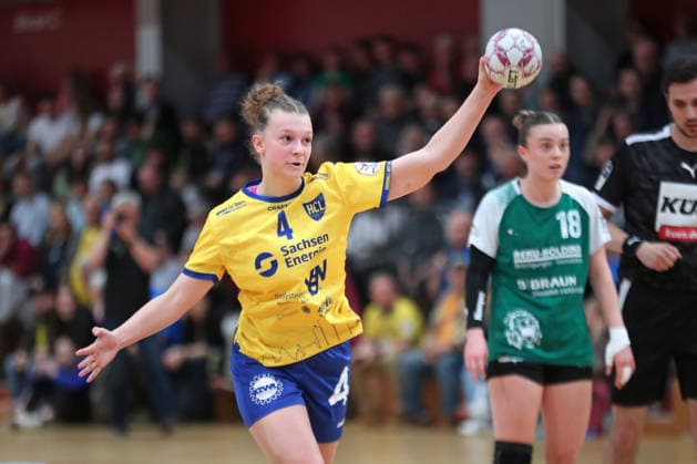 Handball, 2. Alsco HBF: HC Leipzig - SG 09 Kirchhof; 19.04.2026 Jana Walther (4, HC Leipzig) wirft einen Siebenmeter. 2. Alsco Handball Bundesliga Frauen, HBF, Saison 2025 2026, 24. Spieltag: HC Leipzig vs. SG 09 Kirchhof am 19.04.2026 in der Sporthalle Brüderstraße Leipzig. Copyright: xBEAUTIFULxSPORTS JanxKaeferx