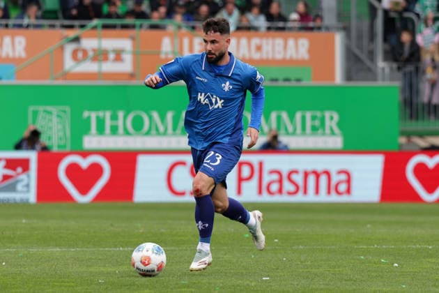 19.04.2026, xgrfx, Fussball 2.Bundesliga, SpVgg Greuther Fuerth - SV Darmstadt 98 v.l. Marco Richter (SV Darmstadt) (DFL DFB REGULATIONS PROHIBIT ANY USE OF PHOTOGRAPHS as IMAGE SEQUENCES and or QUASI-VIDEO) Fuerth