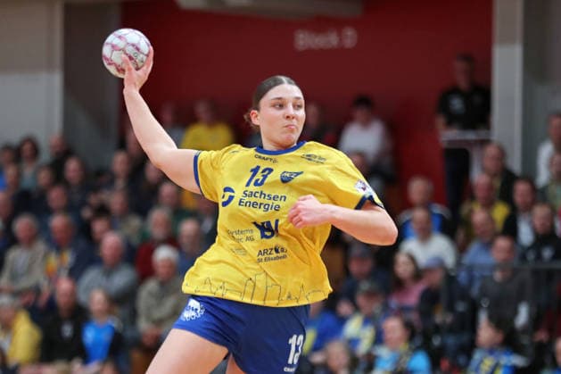 Handball, 2. Alsco HBF: HC Leipzig - SG 09 Kirchhof; 19.04.2026 Laura Klocke (13, HC Leipzig) wirft. 2. Alsco Handball Bundesliga Frauen, HBF, Saison 2025 2026, 24. Spieltag: HC Leipzig vs. SG 09 Kirchhof am 19.04.2026 in der Sporthalle Brüderstraße Leipzig. Copyright: xBEAUTIFULxSPORTS JanxKaeferx