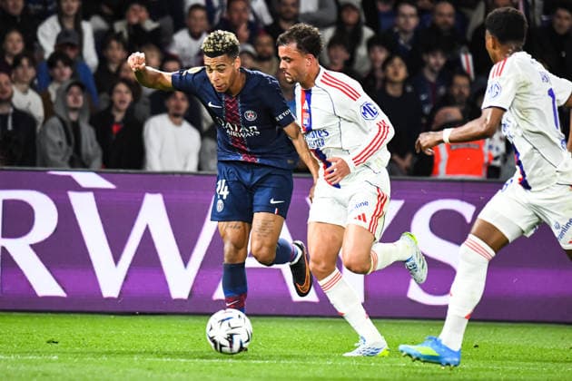 FOOTBALL : Paris Saint Germain vs Olympique Lyonnais - Ligue 1 - JournÃ e 30 - 19 04 2026 Desire Doue (Paris SG) Ruben Kluivert (OL) ParisFrance  Copyright: xBaptistexAutissierx