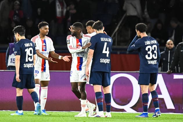 FOOTBALL : Paris Saint Germain vs Olympique Lyonnais - Ligue 1 - JournÃ e 30 - 19 04 2026 Joie des joueurs Lyonnais apres la victoire contre le PSG ParisFrance  Copyright: xBaptistexAutissierx