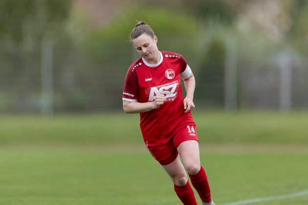 Regionalliga Nordost Frauen: 1. FFV Erfurt vs. 1. FFC Fortuna Dresden; Erfurt; 19.04.2026 Katja Groll ( 14; 1. FFV Erfurt) Regionalliga Nordost Frauen: 1. FFV Erfurt vs. 1. FFC Fortuna Dresden; Sportforum Johannesplatz Erfurt; 19.04.2026 Copyright: xBEAUTIFULxSPORTS Duehringx