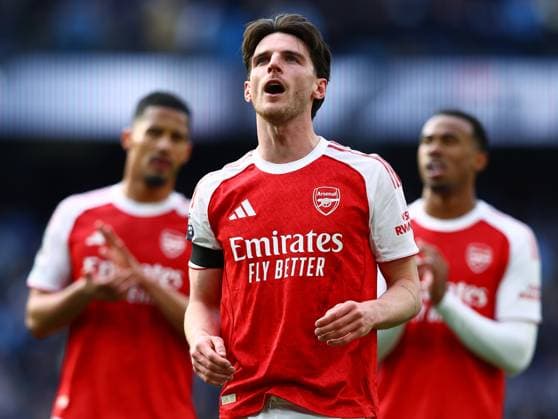 Declan Rice of Arsenal at the end of the match Manchester City v Arsenal, Premier League, Football, Etihad Stadium, Manchester, UK - 19 Apr 2026Manchester Etihad Stadium United Kingdom EDITORIAL USE ONLY No use with unauthorised audio, video, data, fixture lists, club league logos or live services. Online in-match use limited to 120 images, no video emulation. No use in betting, games or single club league player publications.  Copyright: xMattxWest Shutterstockx 16836204ct