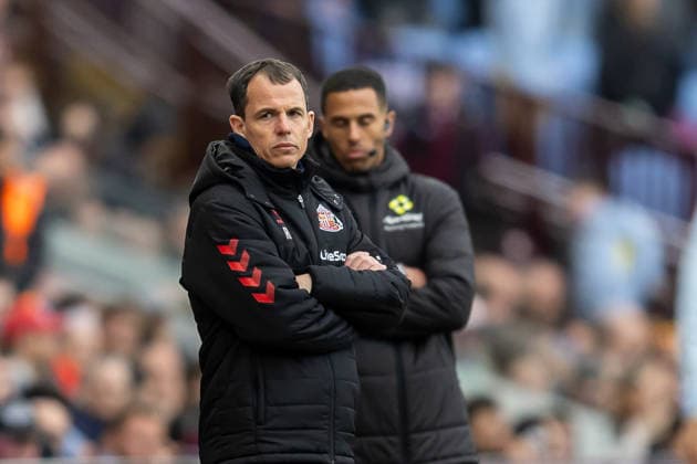 Aston Villa v Sunderland, Premier League Sunderland Head Coach Regis Le Bris during the Premier League match between Aston Villa and Sunderland at Villa Park, Birmingham, UK on 19 April 2026. Birmingham Villa Park West Midlands UK Editorial use only DataCo restrictions apply See www.football-dataco.com , Copyright: xManjitxNarotrax PSI-24107-0237