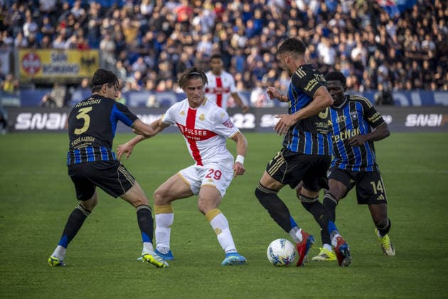 CALCIO - Serie A - Pisa SC vs Genoa CFC LORENZO COLOMBO during Pisa SC vs Genoa CFC, Italian soccer Serie A match in Pisa, Italy, April 19 2026 Pisa Italy  Copyright: xIPAxSport ABACAx