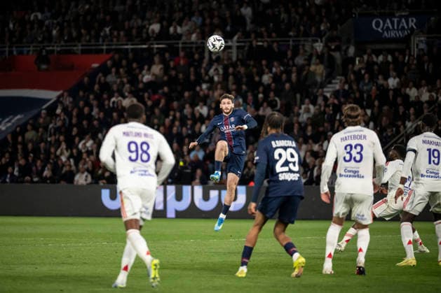 French League One Soccer Match Between OSG And OL PSG s Khvicha Kvaratskhelia during the French League One soccer match between Paris Saint-Germain and Olympique Lyon in Paris, France, Sunday, April 19, 2026. Photo by Eliot Blondet ABACAPRESS.COM Paris France France  Copyright: xBlondetxEliot ABACAx