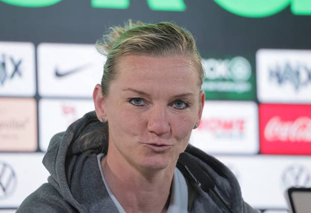 Fussball, Frauen, Saison 2025 2026, 1.Liga, Google Frauen-Bundesliga, VfL Wolfsburg , Pressekonferenz mit Alexandra Popp (VfL Wolfsburg) DFL REGULATIONS PROHIBIT ANY USE OF PHOTOGRAPHS AS IMAGE SEQUENCES AND OR QUASI-VIDEO.