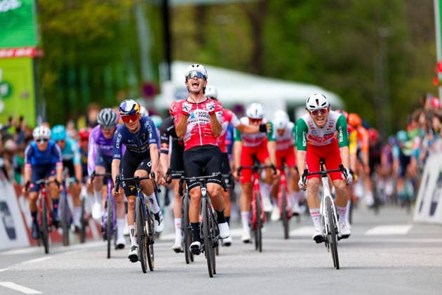 CYCLING - Tour of the Alps 2026 INNSBRUCK,AUSTRIA,20.APR.26 - CYCLING - Tour of the Alps, stage 1, Innsbruck - Innsbruck. Image shows the rejoicing of Tommaso Dati (ITA TEAM UKYO).  GEPAxpictures xMarkoxVulic