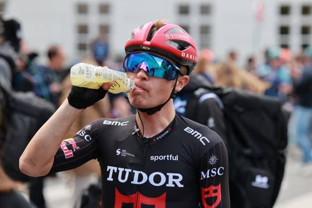TOUR DES ALPES 2025 - UCI Cycling Race Tour of the Alps Pierre Teyssot MAXPPP ; TOUR DES ALPES 2025 - UCI Cycling Race Tour of the Alps. Innsbruck, Italy on April 20, 2026. Tommaso DATI (ITA) Team UKYO wins the Stage 1, Innsbruck - Innsbruck (144,3 Km). Lennart JASCH (GER) Pierre Teyssot Maxppp