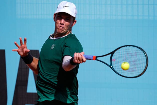April 20, 2026, Madrid, Madrid, Spain: Martin Damm of USA in action against Andrea Pellegrino of Italy during the Mutua Madrid Open 2026, ATP, Tennis Herren Masters 1000 and WTA, Tennis Damen 1000, at La Caja Magica on April 20, 2026 in Madrid, Spain. Mutua Madrid Open 2026 - Day 1  - ZUMAa181 20260420_zaa_a181_074 Copyright: xDennisxAgyemanx