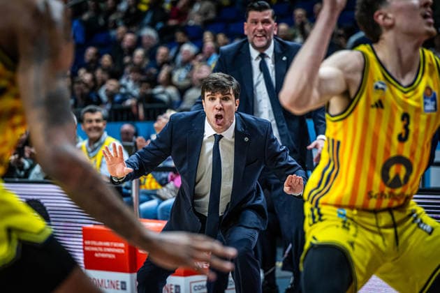 Basketball Berlin 20.04.2026 Saison 2025 2026 EasyCredit BBL 1. Bundesliga Männer, Herren Alba Berlin - Telekom Baskets Bonn Pedro Calles (Alba Berlin, Trainer)