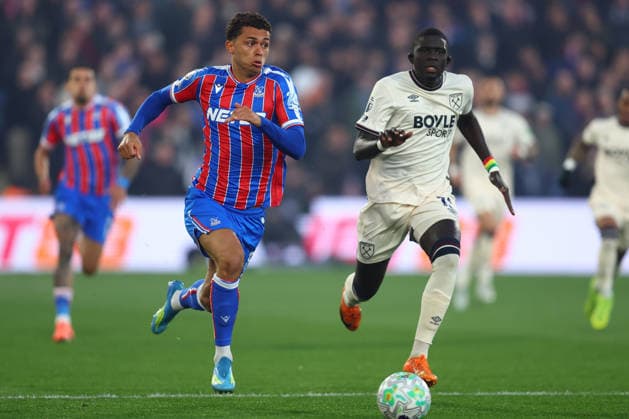 London, England, 20th April 2026. Brennan Johnson of Crystal Palace and El Hadji Malick Diouf of West Ham United challenge for the ball during the Crystal Palace vs West Ham United Premier League match at Selhurst Park, London. Picture credit should read: Paul Terry Sportimage EDITORIAL USE ONLY. No use with unauthorised audio, video, data, fixture lists, club league logos or live services. Online in-match use limited to 120 images, no video emulation. No use in betting, games or single club league player publications. SPI_010_PT_Crystal_Palace_West_Ham SPI-4705-0010