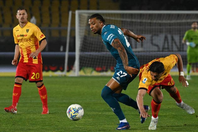 Cher Ndour (Ac Fiorentina) in action during US Lecce vs ACF Fiorentina, Italian soccer Serie A match in Lecce, Italy, April 20 2026  Copyright: xPasqualexGolia IPAxSportx xipa-agency.netx xx IPA_74108467 IPA_Agency_IPA74108467
