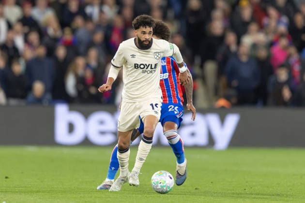 Crystal Palace v West Ham United, Premier League, Football, Selhurst Park, London, UK - 20 Apr 2026 Chris Richards of Crystal Palace FC (26) pressures Pablo of West Ham United (19) London Selhurst Park GBR, UK NEWSPAPERS OUT Copyright: xEllixBirchx