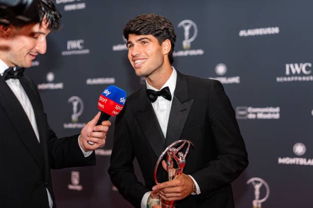 20.04.2026, Laureus Awards 2026 in Madrid - Day 2 Carlos Alcaraz and the Laureus Award Trophy *** 20 04 2026, Laureus Awards 2026 in Madrid Day 2 Carlos Alcaraz and the Laureus Award Trophy Copyright: xBahhoxKarax