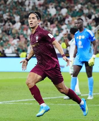 Football: ACLE Yoshinori Muto of Japan s Vissel Kobe reacts after opening the scoring in the first half of an Asian Champions League Elite semifinal match against Saudi Arabia s Al Ahli on April 20, 2026, in Jeddah, Saudi Arabia.  A14AA0005479555P