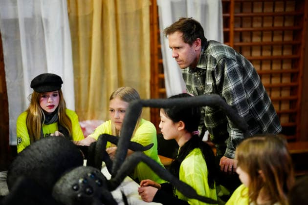 Former Formula 1 World Champion Sebastian Vettel visits Lilla Samskolan, where students demonstrate their environmental work, while in Gothenburg to receive The Perfect World Foundation Award in Gothenburg, Sweden, on April 20, 2026. GÖTEBORG SWEDEN x9200x Copyright: xBjörnxLarssonxRosvall TTx SEBASTIAN VETTEL