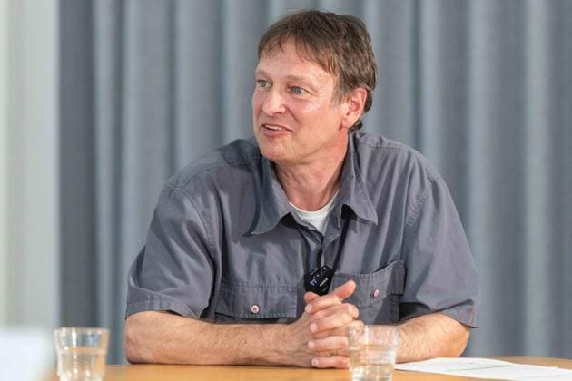 Livestream zum Umbau des Ruhrstadions ** NUR FÜR REDAKTIONELLE ZWECKE ** EDITORIAL USE ONLY **<p>Ralf Ritter ( WAZ ). Livestream zum Umbau des Ruhrstadions am 21.04.2026 in der WAZ-Redaktion in Bochum. Bochum Copyright: JonasxRichter