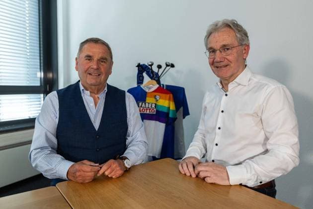 Livestream zum Umbau des Ruhrstadions ** NUR FÜR REDAKTIONELLE ZWECKE ** EDITORIAL USE ONLY **<p>Walter Hellmich ( Bauunternehmer ), links - Ralf Meyer ( Sportstädtenbesitzgesellschaft Bochum ), rechts. Livestream zum Umbau des Ruhrstadions am 21.04.2026 in der WAZ-Redaktion in Bochum. Bochum Copyright: JonasxRichter