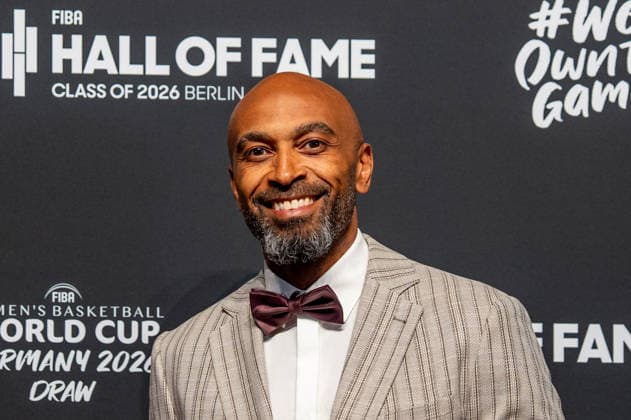 Deutschland: FIBA World Cup Germany 2026 Gruppenauslosung und Hall of Fame Zeremonie, Class of 2026, am 21.04. in Berlin, Kraftwerk: Chris Brown Copyright: xSvenxHeidmannx