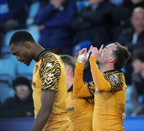 Leicester City v Hull City Sky Bet Championship Liam Millar of Hull City celebrates scoring the first goal during the Sky Bet Championship match at the King Power Stadium, Leicester 21 04 2026 UK Newspapers OUT Copyright: xAndyxSumnerx FIL-23317-0148