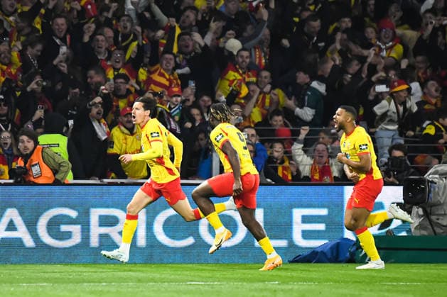 FOOTBALL : RC Lens vs Toulouse FC - Coupe de France - Demi-finale - 21 04 2026 Joie des joueurs du RC Lens aprÃ s le but de Florian Thauvin (RC Lens) LensFrance  Copyright: xBaptistexAutissierx