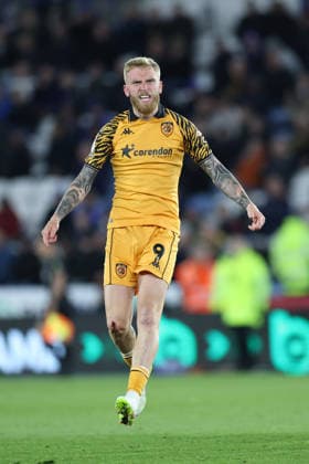 Leicester City v Hull City Sky Bet Championship Oliver McBurnie of Hull City celebrates scoring the second goal during the Sky Bet Championship match at the King Power Stadium, Leicester 21 04 2026 UK Newspapers OUT Copyright: xAndyxSumnerx FIL-23317-0246