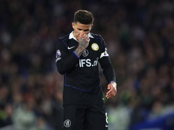 Premier League - Brighton & Hove Albion FC and Chelsea FC BRIGHTON, ENGLAND, APRIL 21: Enzo Fernandez of Chelsea looks disappointed & dejected during the Premier League match between Brighton & Hove Albion FC v Chelsea FC at AMEX Community Stadium, Brighton, England, on April 21. (Photo by Daniel Weir) Brighton AMEX Community Stadium England Copyright: xDanielxWeir SportsxPressxPhotox Sportspressphoto_SPR134010