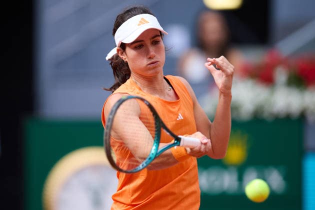 Mutua Madrid Open - Day Three Carlota Martinez Cirez of Spain plays a forehand against Zeynep Sommez of Turkey during the GirlÕs Singles match on day three of the Mutua Madrid Open at Caja Magica on April 22, 2026, in Madrid, Spain. Madrid Caja Magica Madrid Spain RL_MMO2K26_000340 Copyright: xRicardoxLarreinax