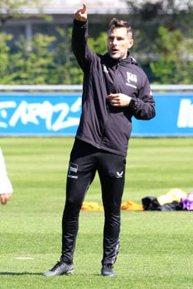 DEU, DFL, 2. FBL Hertha BSC, Training, 22.04.2026, Sportforum, Berlin, DEU, DFL, 2. FBL Hertha BSC, Training, im Bild Cheftrainer Stefan Leitl (Hertha BSC Berlin) DFL - regulations prohibit any use of Photographs as image sequences and or quasi-video
