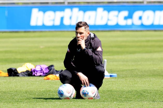 DEU, DFL, 2. FBL Hertha BSC, Training, 22.04.2026, Sportforum, Berlin, DEU, DFL, 2. FBL Hertha BSC, Training, im Bild Cheftrainer Stefan Leitl (Hertha BSC Berlin) DFL - regulations prohibit any use of Photographs as image sequences and or quasi-video