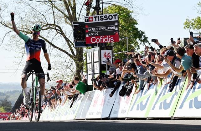 French Paul Seixas of Decathlon CMA CGM Team celebrates after winning the men s race of the 90th edition of the La Fleche Wallonne , one day cycling race (Waalse Pijl - Walloon Arrow), 200 km from Herstal to Huy, Wednesday 22 April 2026. DAVIDxPINTENS  x171670172x