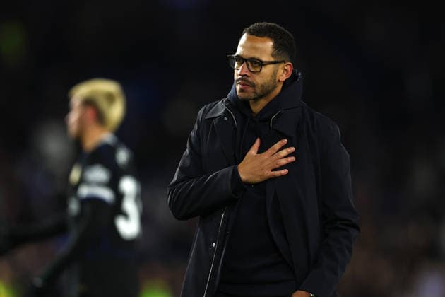 Brighton and Hove, England, 21st April 2026. Liam Rosenior, head coach of Chelsea stands in the front of the fans after the Brighton and Hove Albion vs Chelsea Premier League match at the AMEX Stadium, Brighton and Hove. Picture credit should read: Paul Terry Sportimage EDITORIAL USE ONLY. No use with unauthorised audio, video, data, fixture lists, club league logos or live services. Online in-match use limited to 120 images, no video emulation. No use in betting, games or single club league player publications. SPI_103_PT_Brighton_Chelsea SPI-4706-0103