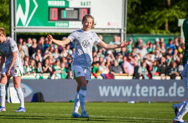 Deutschland: Frauen-Bundesliga 2025 2026, 17. Spieltag - Werder Bremen vs VfL Wolfsburg - Weser-Stadion - Platz 11 (Bremen): Justine Kielland (VfL Wolfsburg Frauen, 18) Bremen Copyright: xAymanxAlahmedx