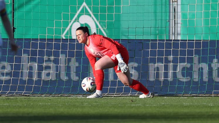Bremen vs VfL, BL Frauen Bremen, 22.04.2026, Fußball, Frauen, Google Pixel Bundesliga, Saison 2025 2026, SV Werder Bremen vs VfL Wolfsburg, Torfrau Martina Tufekovic (VfL Wolfsburg) Deutschland