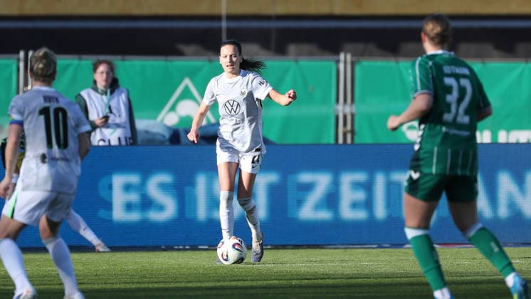 Bremen vs VfL, BL Frauen Bremen, 22.04.2026, Fußball, Frauen, Google Pixel Bundesliga, Saison 2025 2026, SV Werder Bremen vs VfL Wolfsburg, Joelle Wedemeyer (VfL Wolfsburg) Deutschland