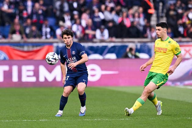 Paris Saint-Germain v FC Nantes - Ligue 1 McDonald s 2025 2026 10 Matthis ABLINE (fcn) - 87 Joao NEVES (psg) during the Ligue 1 McDonald s match between Paris Saint-Germain and Nantes at Parc des Princes on April 22, 2026 in Paris, France. Paris France  Copyright: xFEPx 776348324