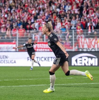Fußball, Frauen, Saison 2025 2026, Google Pixel Frauen-Bundesliga (23. Spieltag), 1. FC Union Berlin -FC Bayern München, Giulia Gwinn (FC Bayern München), Jubel nach Tor zum 2:3, 22.04. 2026, Copyright: xMatthiasxKochx