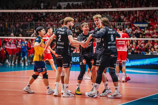 Volleyball Herren CEV Cup 2026 Finale Gas Sales Bluenergy Piacenza vs. SVG Lüneburg 21.04.2026 Die Mannschaft der SVG Lüneburg jubelt