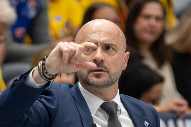 Milenko Bogicevic (MBC, Head Coach), Syntainics MBC vs. Manchester Basketball, European North Basketball League, Final Four, Halbfinale 2025 26, Deutschland England, 22.04.2026. Weissenfels Stadthalle Sachsen-Anhalt Deutschland