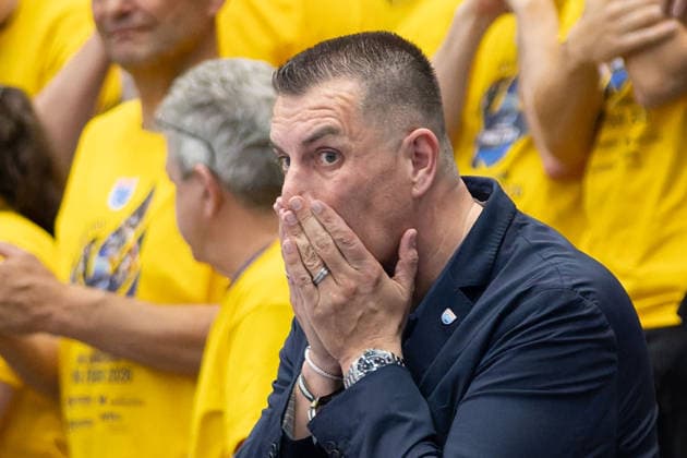 MBC Hauptgesellschfter Christian Zeidler bei der Niederlage des MBC im Spiel Syntainics MBC vs. Manchester Basketball, European North Basketball League, Final Four, Halbfinale 2025 26, Deutschland England, 22.04.2026. Weissenfels Stadthalle Sachsen-Anhalt Deutschland