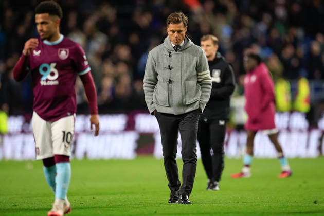 Burnley v Manchester City, Premier League Scott Parker the Burnley manager contemplates relegation for Burnley after the Premier League match between Burnley and Manchester City at Turf Moor, Burnley, UK on 22 April 2026. Burnley Turf Moor Lancashire UK Editorial use only DataCo restrictions apply See www.football-dataco.com , Copyright: xConorxMolloyx PSI-24117-0067