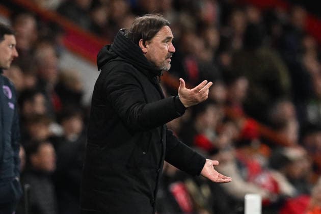 Bournemouth v Leeds United, Premier League Leeds United Manager Daniel Farke gestures during the Premier League match between Bournemouth and Leeds United at the Vitality Stadium, Bournemouth, UK on 22 April 2026. Bournemouth Vitality Stadium Dorset UK Editorial use only DataCo restrictions apply See www.football-dataco.com , Copyright: xGrahamxHuntx PSI-24147-0141