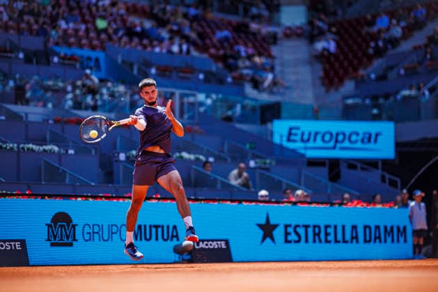 Mutua Madrid Open - 22 04 2026 Dino Prizmic of Croatia in action against Matteo Berrettini of Italy in the Men’s Singles First Round Match during day three of the Mutua Madrid Open at La Caja Magica on April 22, 2026 in Madrid, Spain. Madrid Spain Copyright: xPabloxGarcia PGSxPhotoxAgencyx