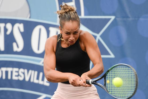 April 22, 2026, Charlottesville, Virginia, United States: Sofia Johnson (GBR) in her first round match in the Boar s Head Resort Women s Open ITF tennis tournament in Charlottesville Virginia. She lost to K. Liutova in 3 sets. Charlottesville United States - ZUMAl132 20260422_zap_l132_001 Copyright: xChristopherxLevyx