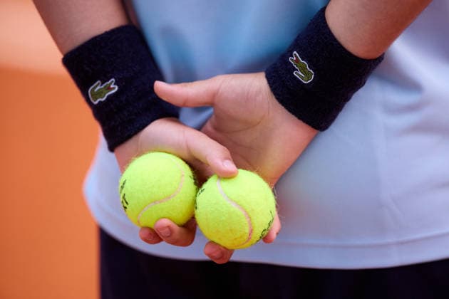 Mutua Madrid Open - Day Four A detail view of the balls during the match of Petra Marcinko of Croatia serves against Belinda Bencic of Switzerland during the GirlÕs Singles match on day four of the Mutua Madrid Open at Caja Magica on April 23, 2026, in Madrid, Spain. Madrid Caja Magica Madrid Spain RL_MMO2K26_000644 Copyright: xRicardoxLarreinax
